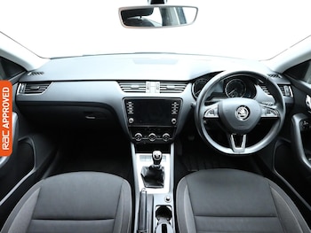 Used Skoda Octavia 2017 for sale - 75043299: Photo