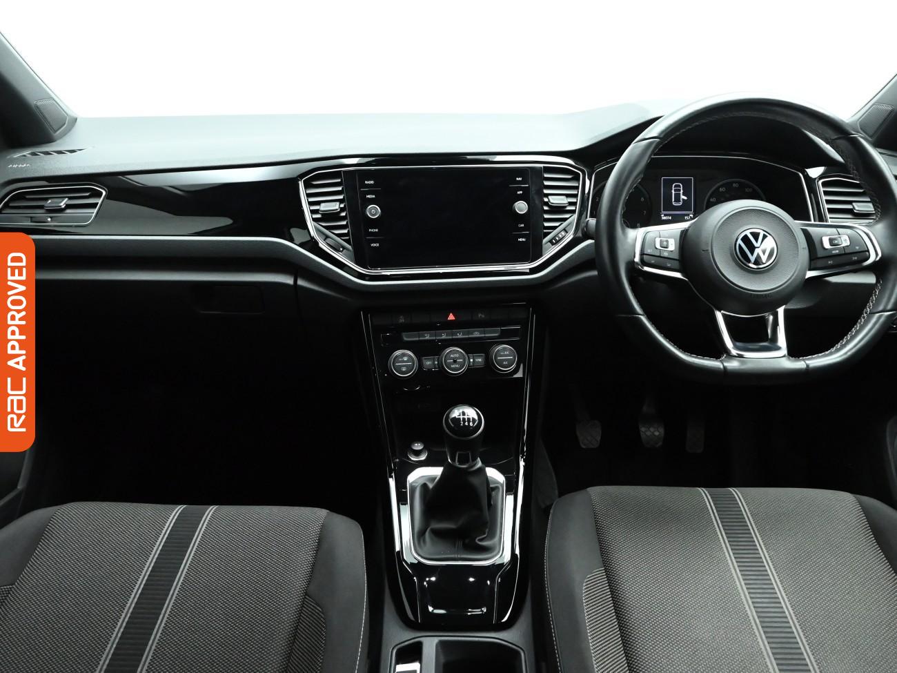 Used Volkswagen T-Roc 2021 for sale - 76767736: Photo 2