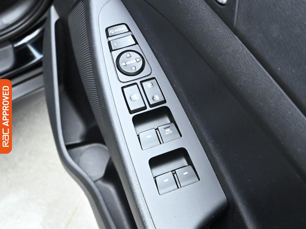 Used Hyundai TUCSON 2017 for sale - 76330611: Photo 24