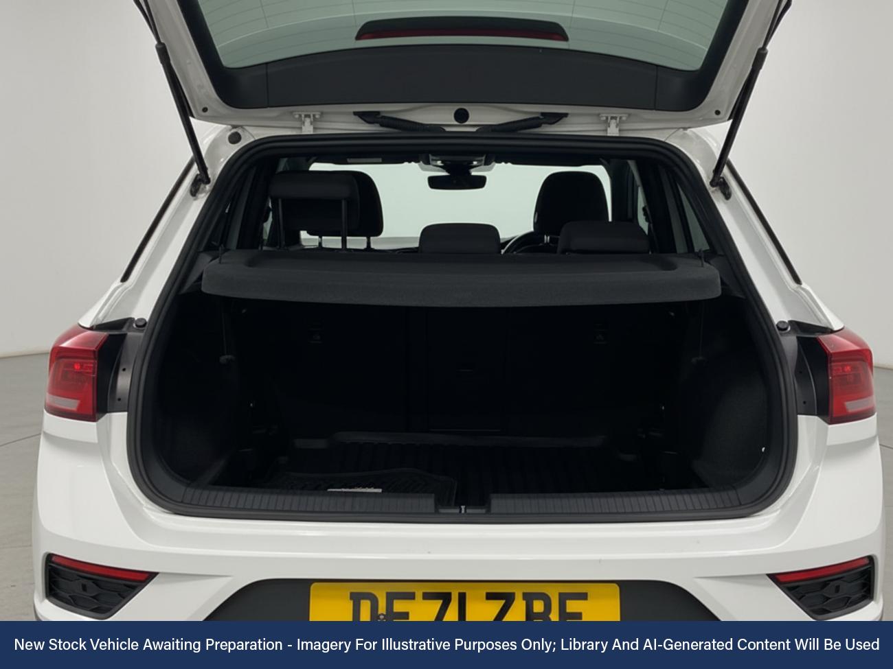 Used Volkswagen T-Roc 2022 for sale - 76878320: Photo 6