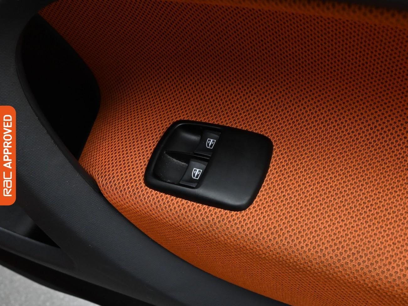 Used smart fortwo 2015 for sale - 76224684: Photo 27