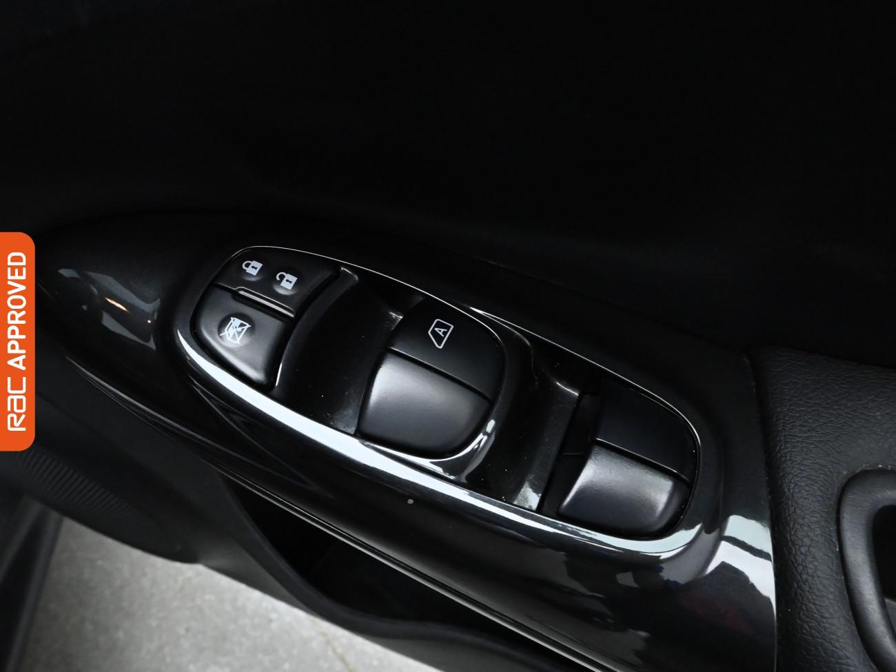 Used Nissan Juke 2018 for sale - 76416688: Photo 25