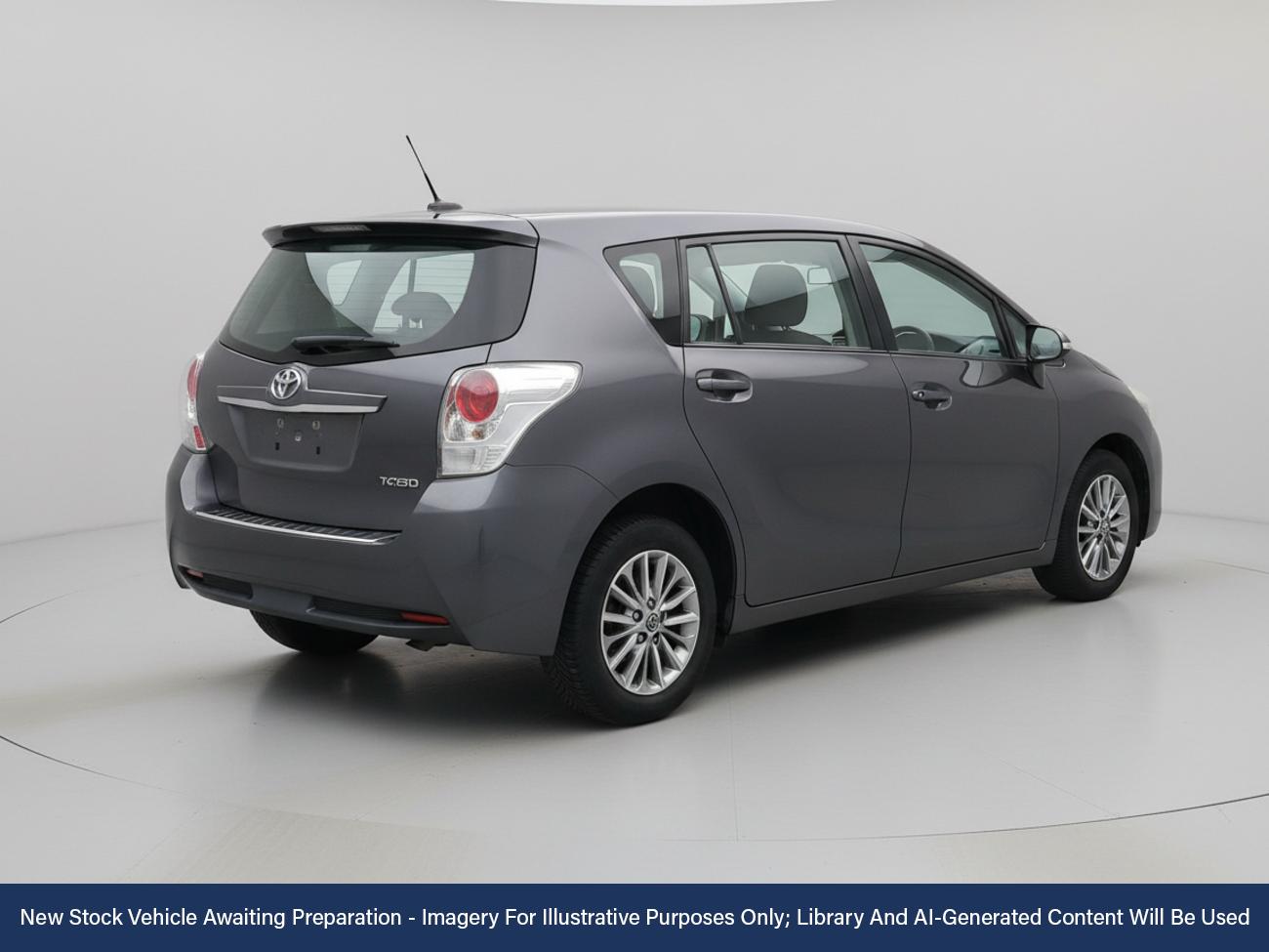 Used Toyota Verso 2017 for sale - 76629943: Photo 2