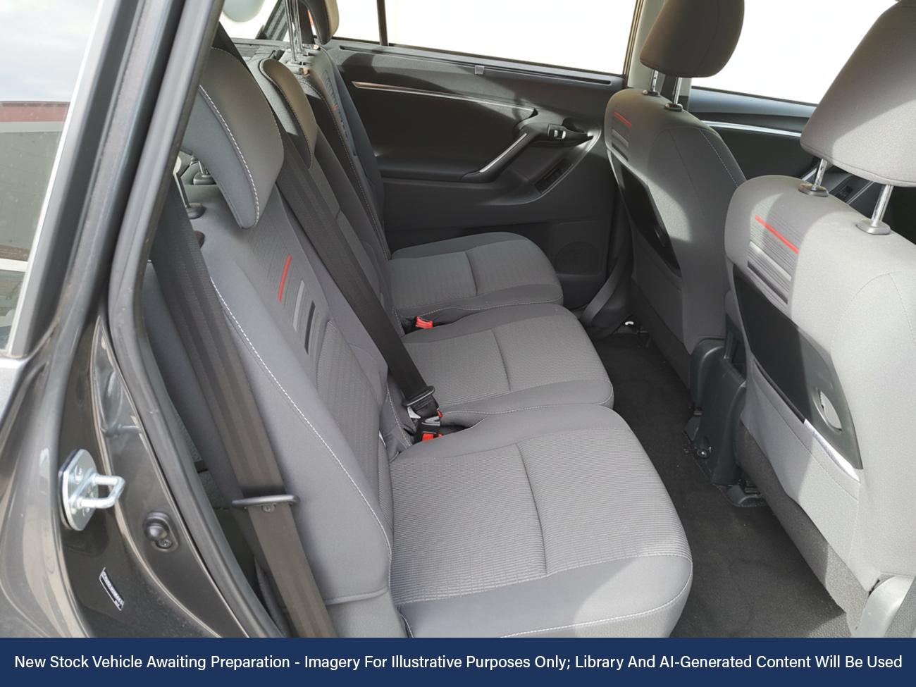 Used Toyota Verso 2017 for sale - 76629943: Photo 4