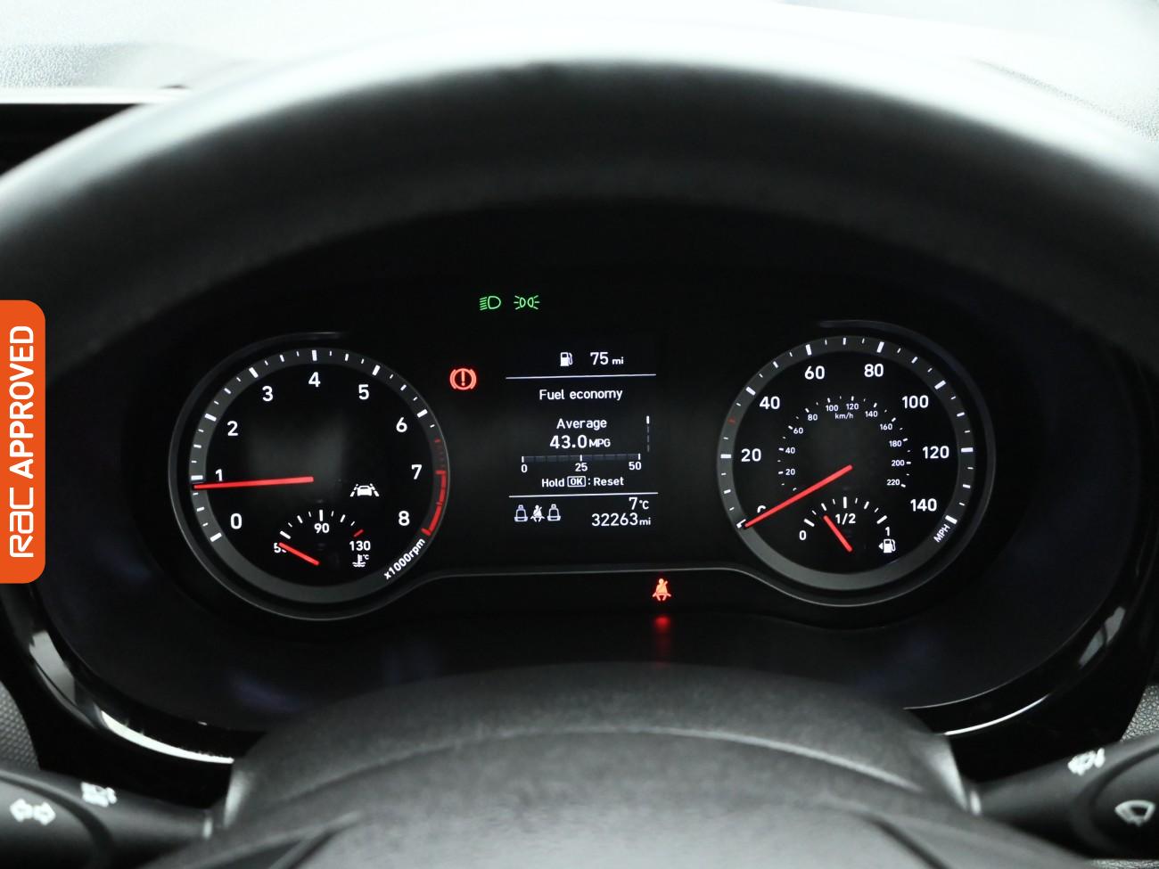 Used Hyundai i10 2023 for sale - 77211539: Photo 11