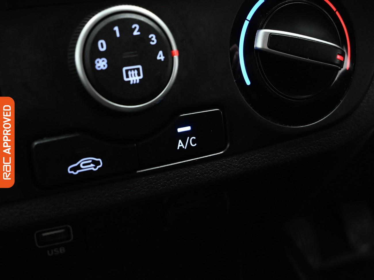 Used Hyundai i10 2023 for sale - 77211539: Photo 18