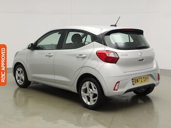 Used Hyundai i10 2023 for sale - 77211539: Photo