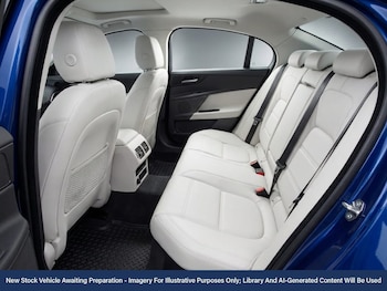 Used Jaguar XE 2015 for sale - 78769886: Photo