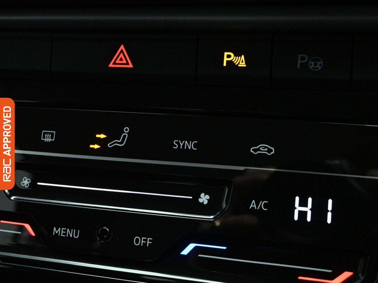 Used Volkswagen T-Roc 2022 for sale - 77779617: Photo 16