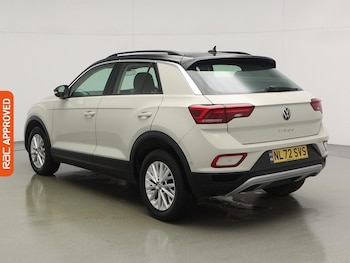 Used Volkswagen T-Roc 2022 for sale - 77779617: Photo
