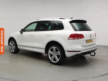 Used Volkswagen Touareg 2017 for sale - 75785643: Photo
