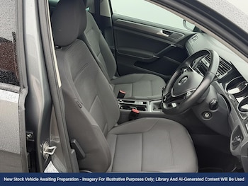 Used Volkswagen Golf 2020 for sale - 76391081: Photo