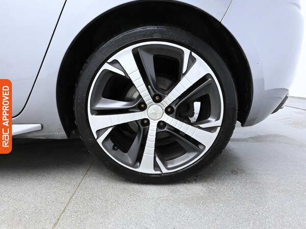 Used Peugeot 308 2017 for sale - 76274826: Photo 27