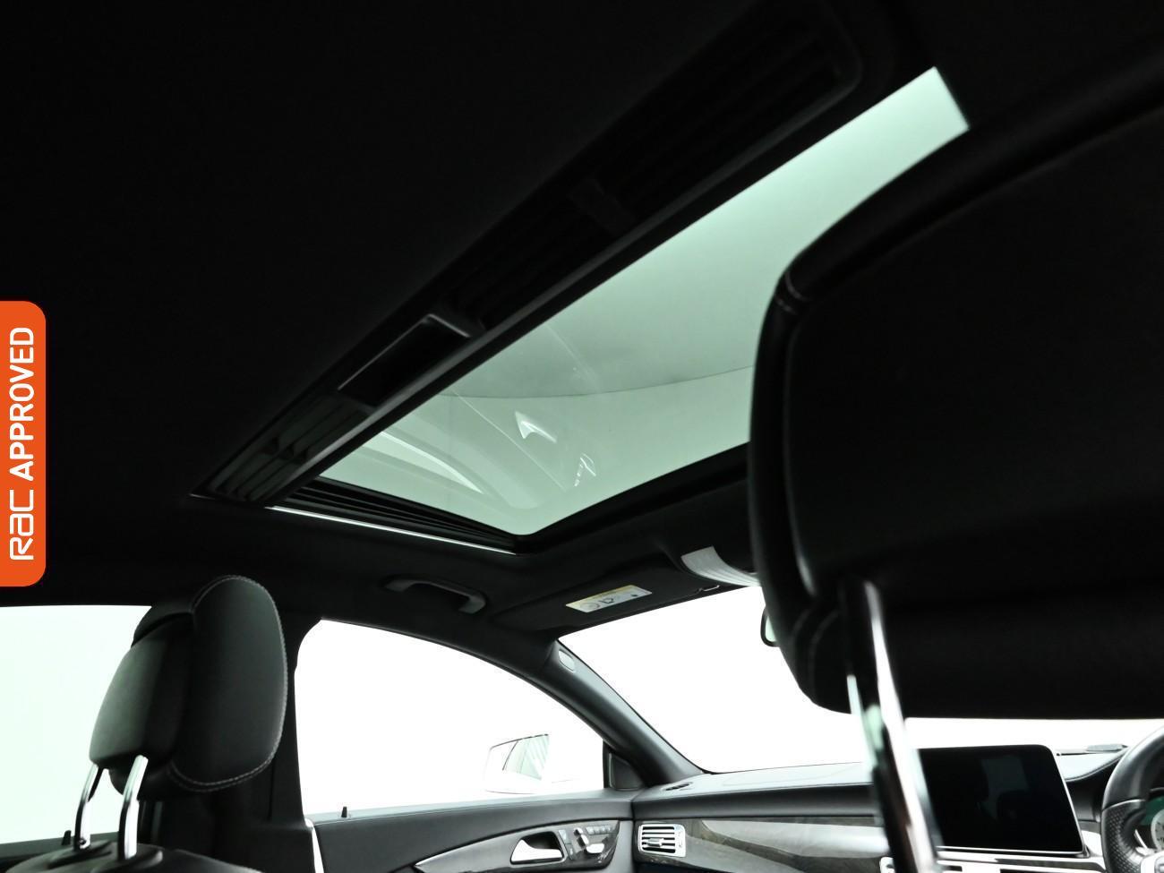 Used Mercedes-Benz CLS 2017 for sale - 77520220: Photo 3