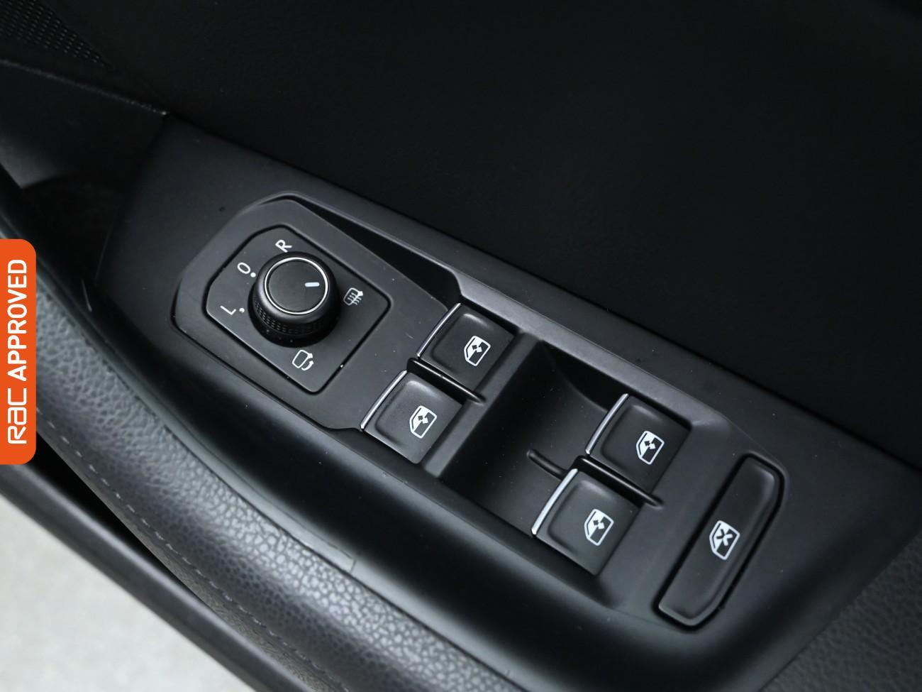 Used Volkswagen Passat 2016 for sale - 76509189: Photo 25