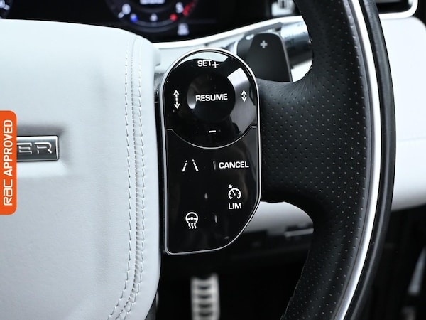 Used Land Rover Range Rover Evoque 2025 for sale - 76115217: Photo 25