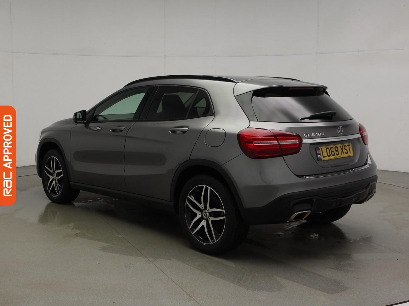 Used Mercedes-Benz GLA 2019 for sale - 76629890: Photo 4