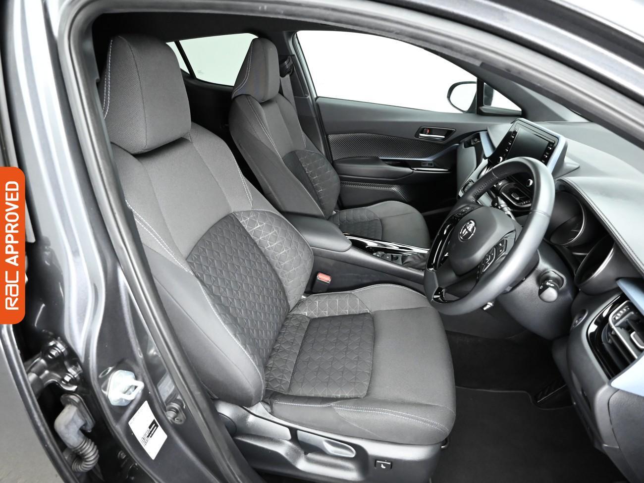 Used Toyota C-HR 2020 for sale - 77033749: Photo 12