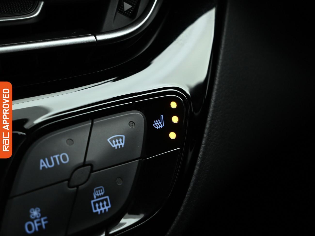 Used Toyota C-HR 2020 for sale - 77033749: Photo 17