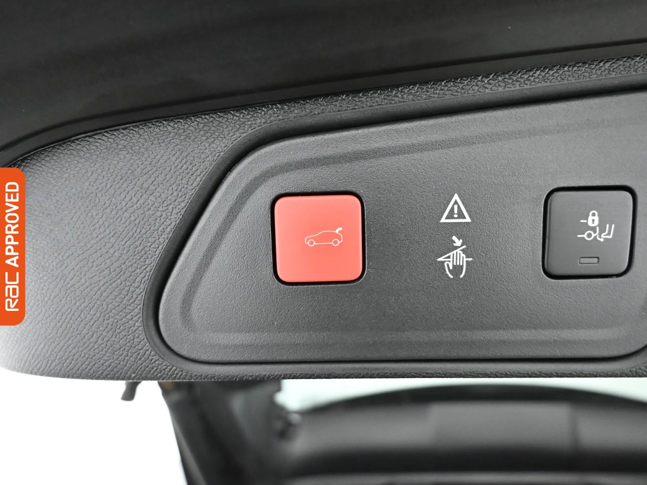 Used Peugeot 3008 2018 for sale - 77158913: Photo 35