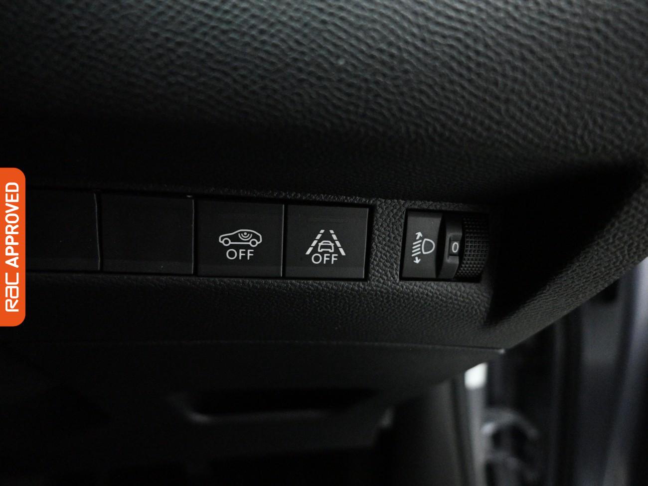 Used Peugeot 2008 2020 for sale - 77935702: Photo 23