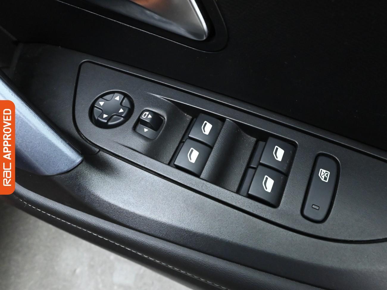 Used Peugeot 2008 2021 for sale - 76558121: Photo 23