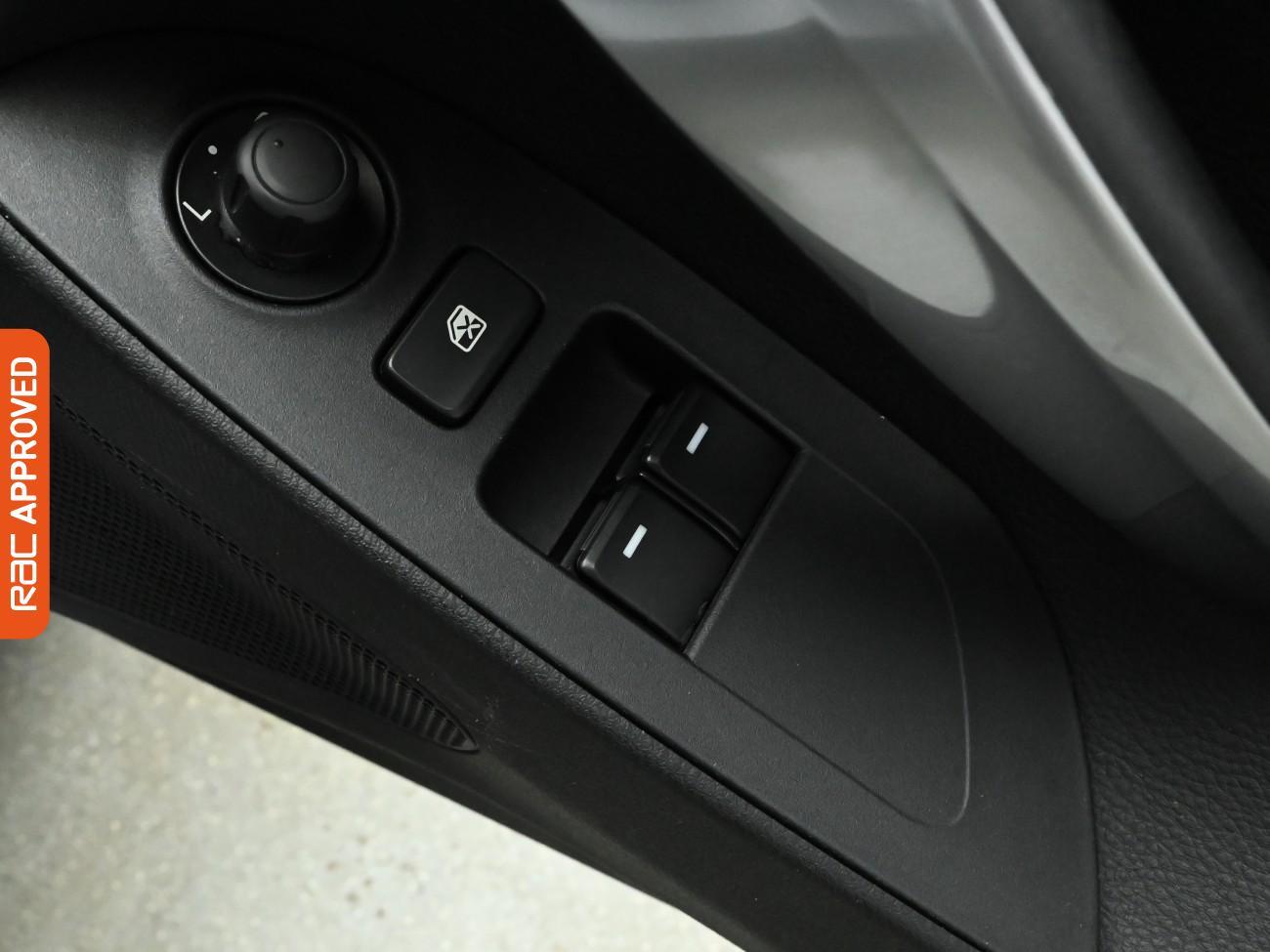 Used Fiat 124 Spider 2017 for sale - 77117758: Photo 21