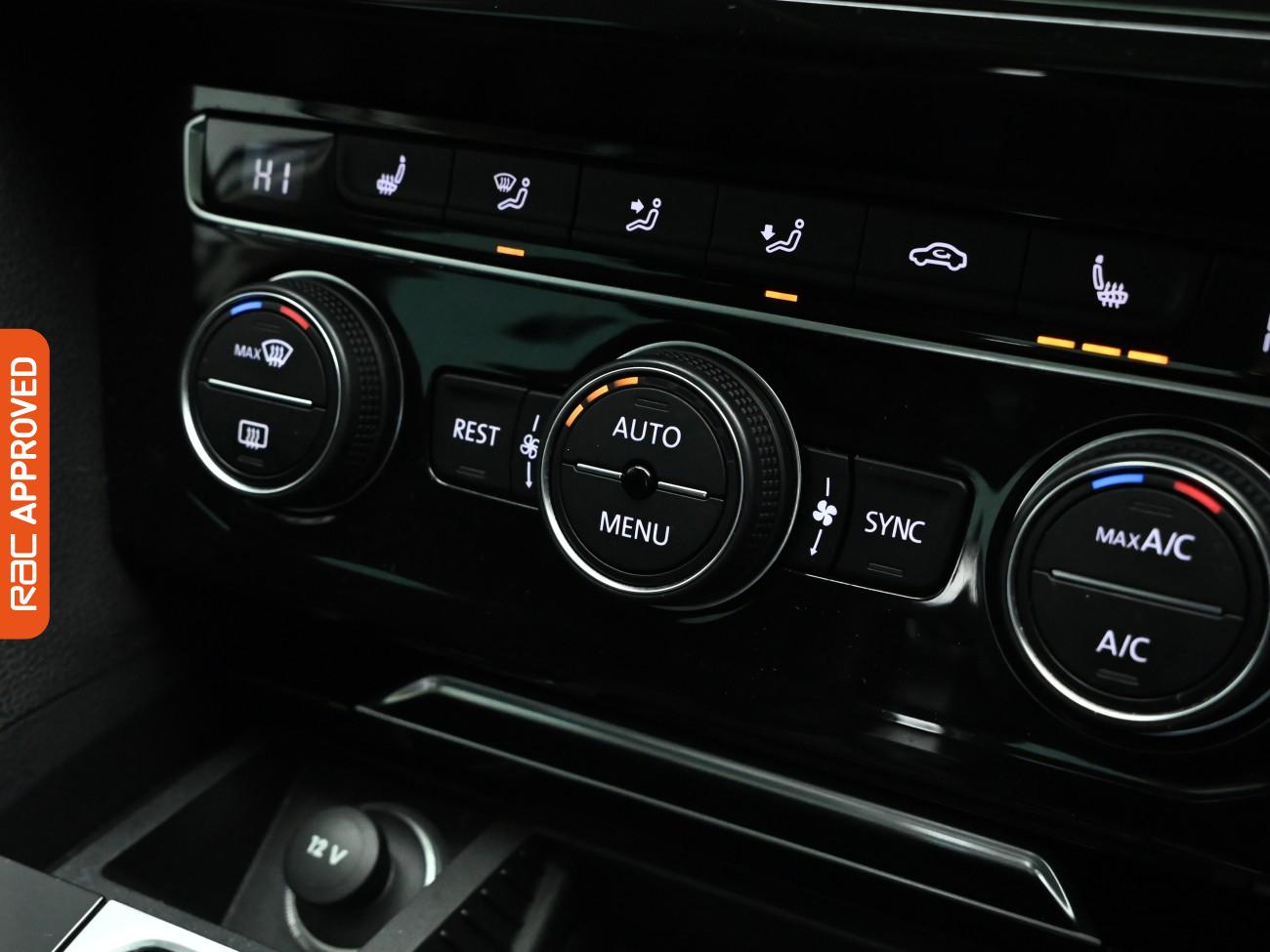 Used Volkswagen Passat 2018 for sale - 77535454: Photo 18