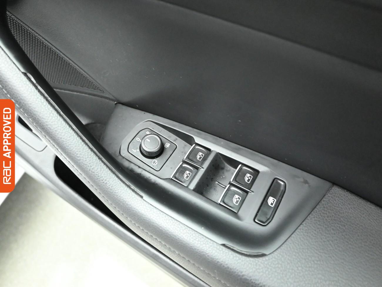 Used Volkswagen Passat 2018 for sale - 77535454: Photo 25