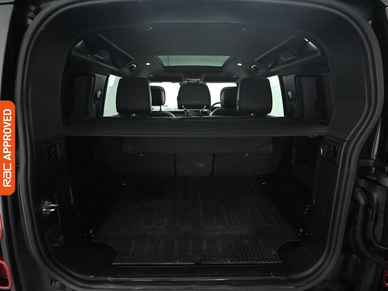 Used Land Rover Defender 2023 for sale - 77680038: Photo 28