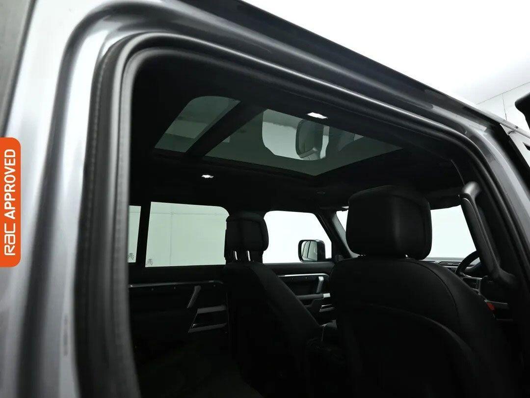 Used Land Rover Defender 2023 for sale - 77680038: Photo 3