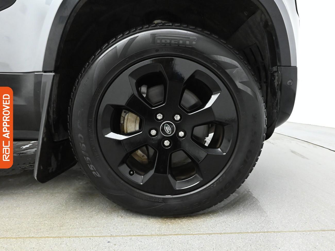 Used Land Rover Defender 2023 for sale - 77680038: Photo 31