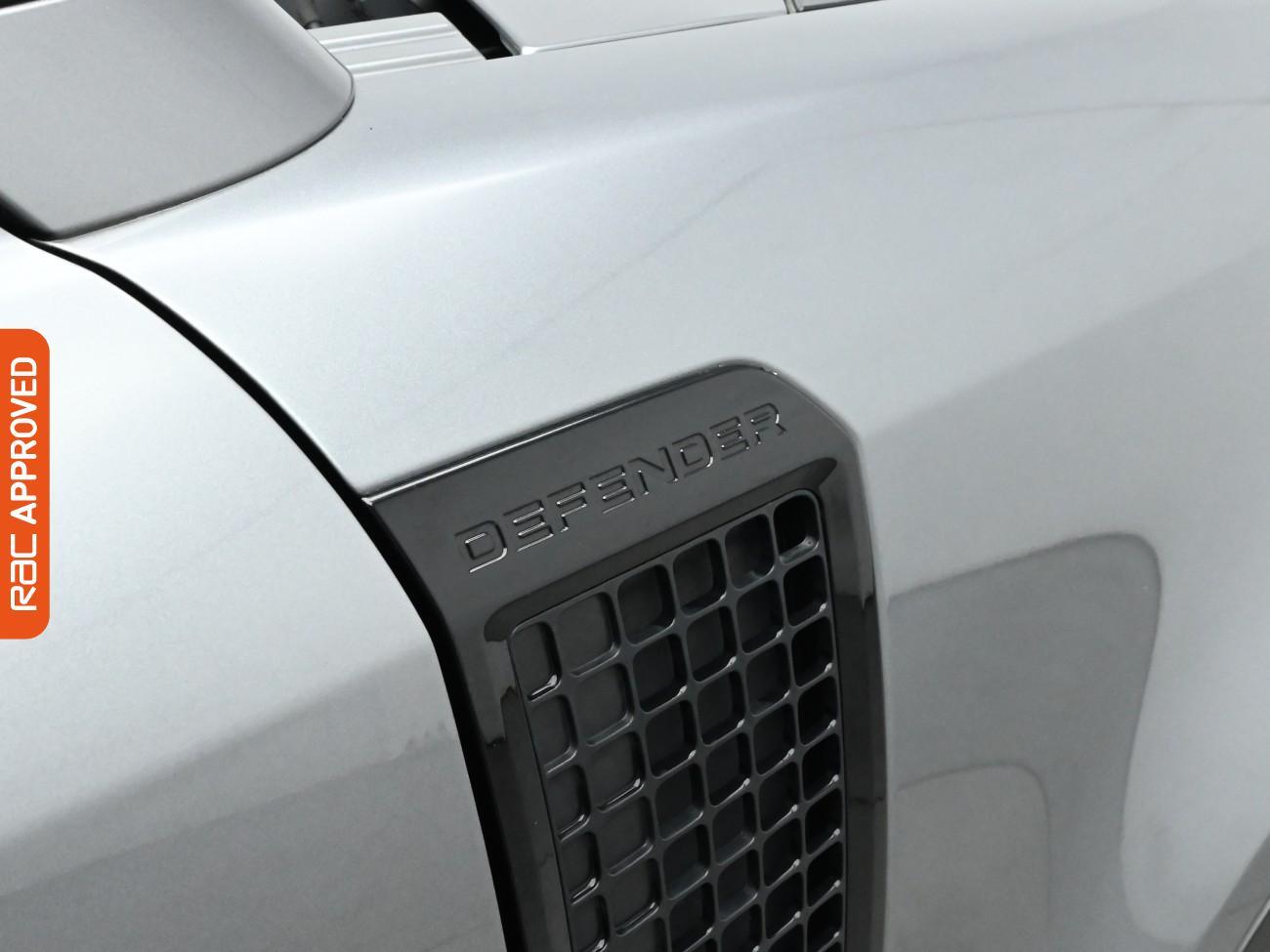 Used Land Rover Defender 2023 for sale - 77680038: Photo 35