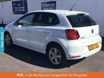 Used Volkswagen Polo 2017 for sale - 76047412: Photo