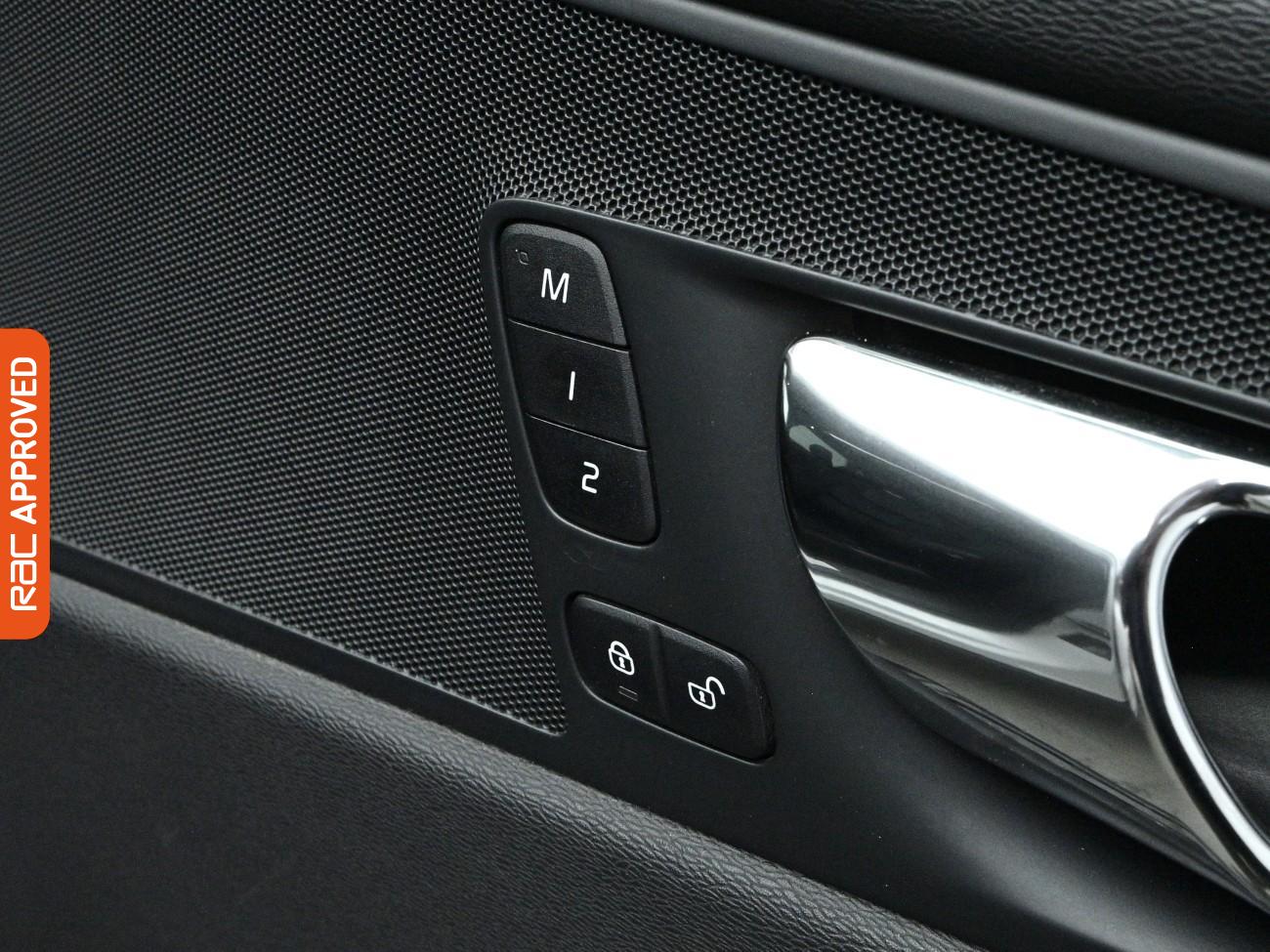 Used Volvo XC60 2018 for sale - 77963262: Photo 14