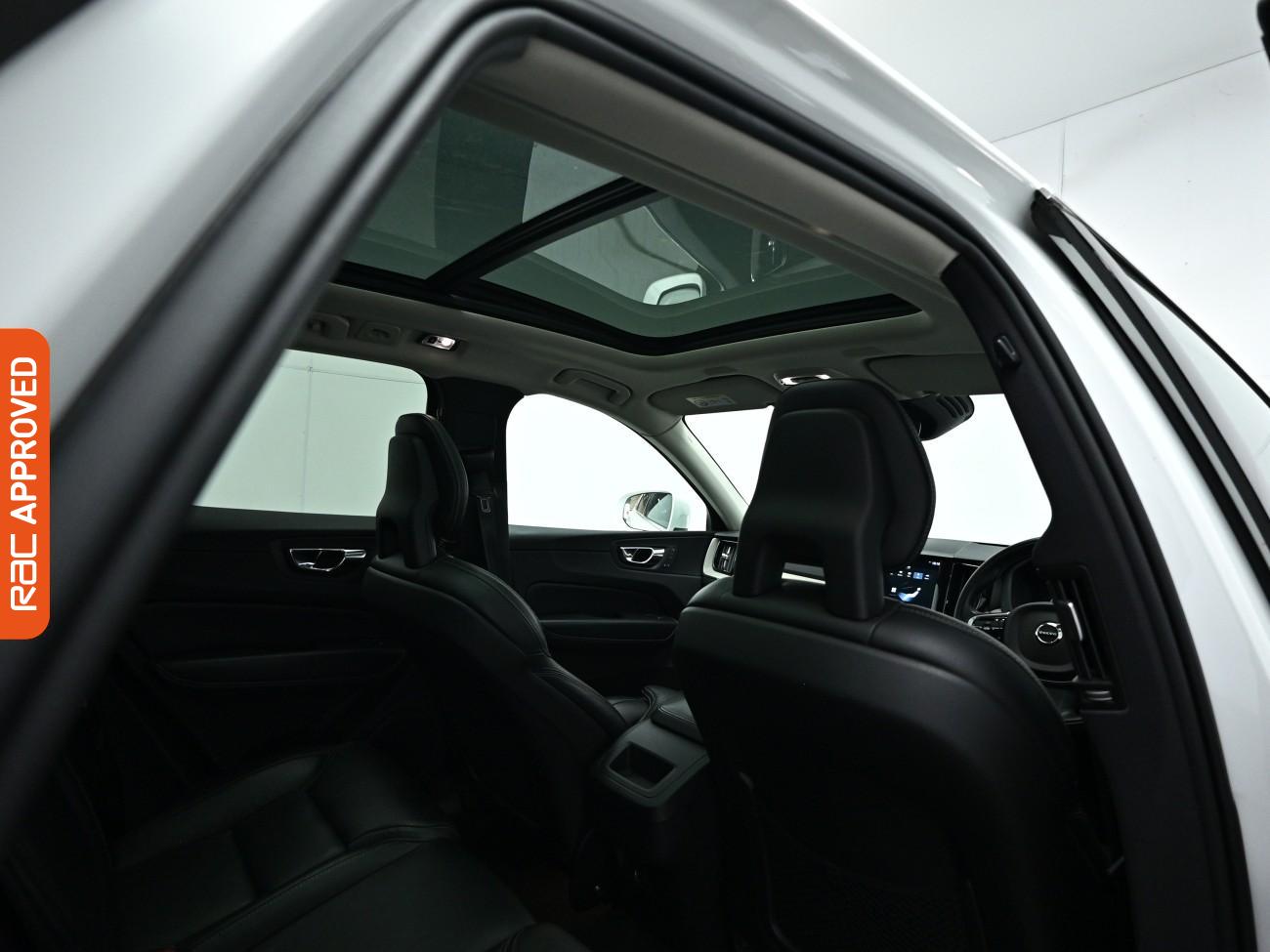 Used Volvo XC60 2018 for sale - 77963262: Photo 3