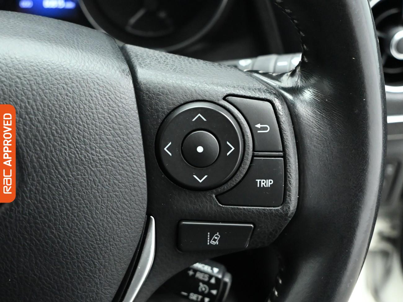 Used Toyota Auris 2017 for sale - 76746277: Photo 24