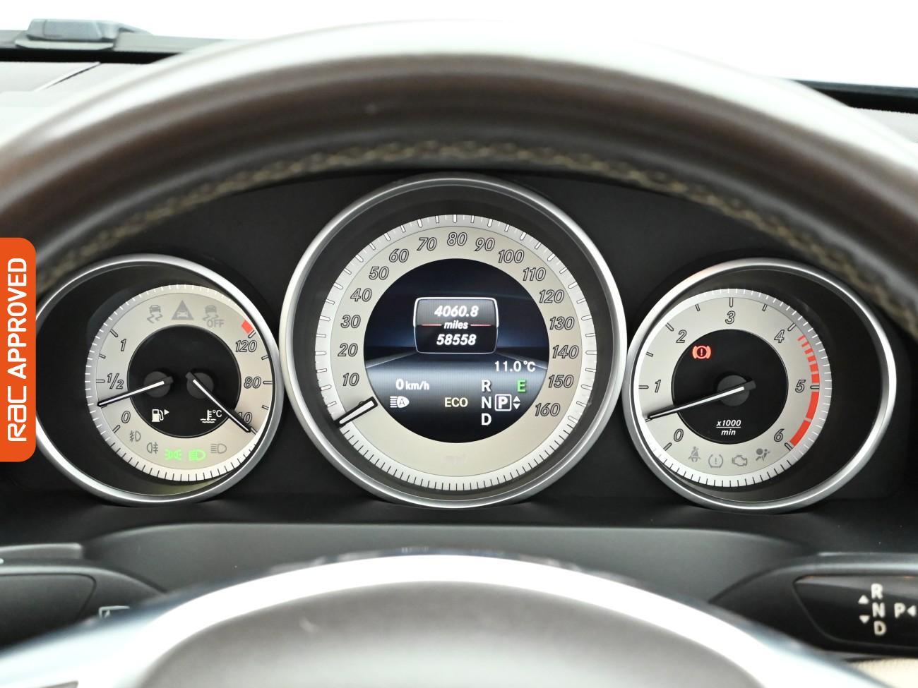 Used Mercedes-Benz E Class 2015 for sale - 77211441: Photo 11