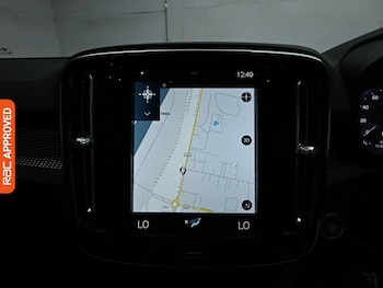 Used Volvo XC40 2021 for sale - 79494955: Photo