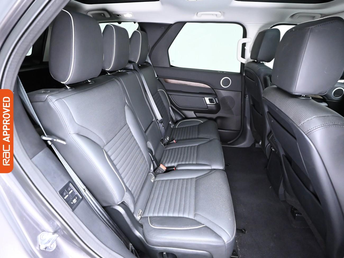 Used Land Rover Discovery 2017 for sale - 76587996: Photo 13