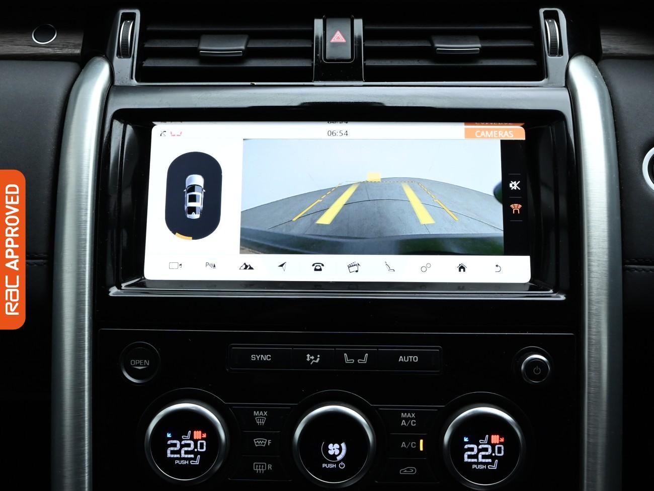 Used Land Rover Discovery 2017 for sale - 76587996: Photo 14