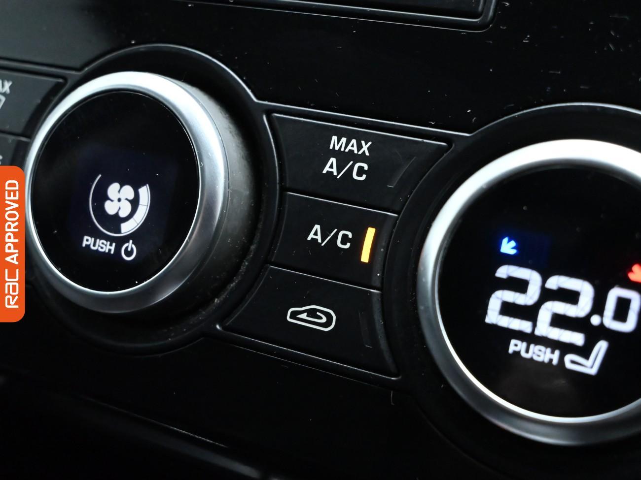 Used Land Rover Discovery 2017 for sale - 76587996: Photo 19