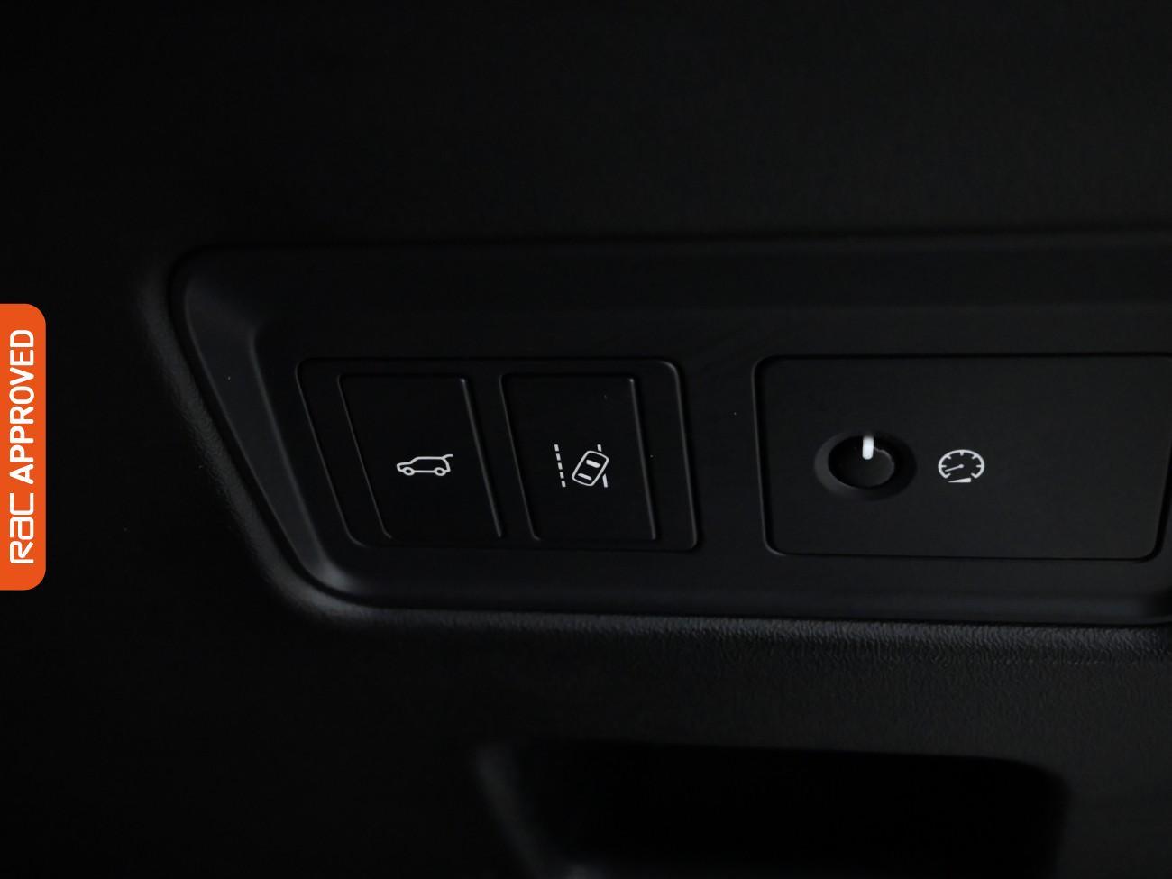 Used Land Rover Discovery 2017 for sale - 76587996: Photo 26