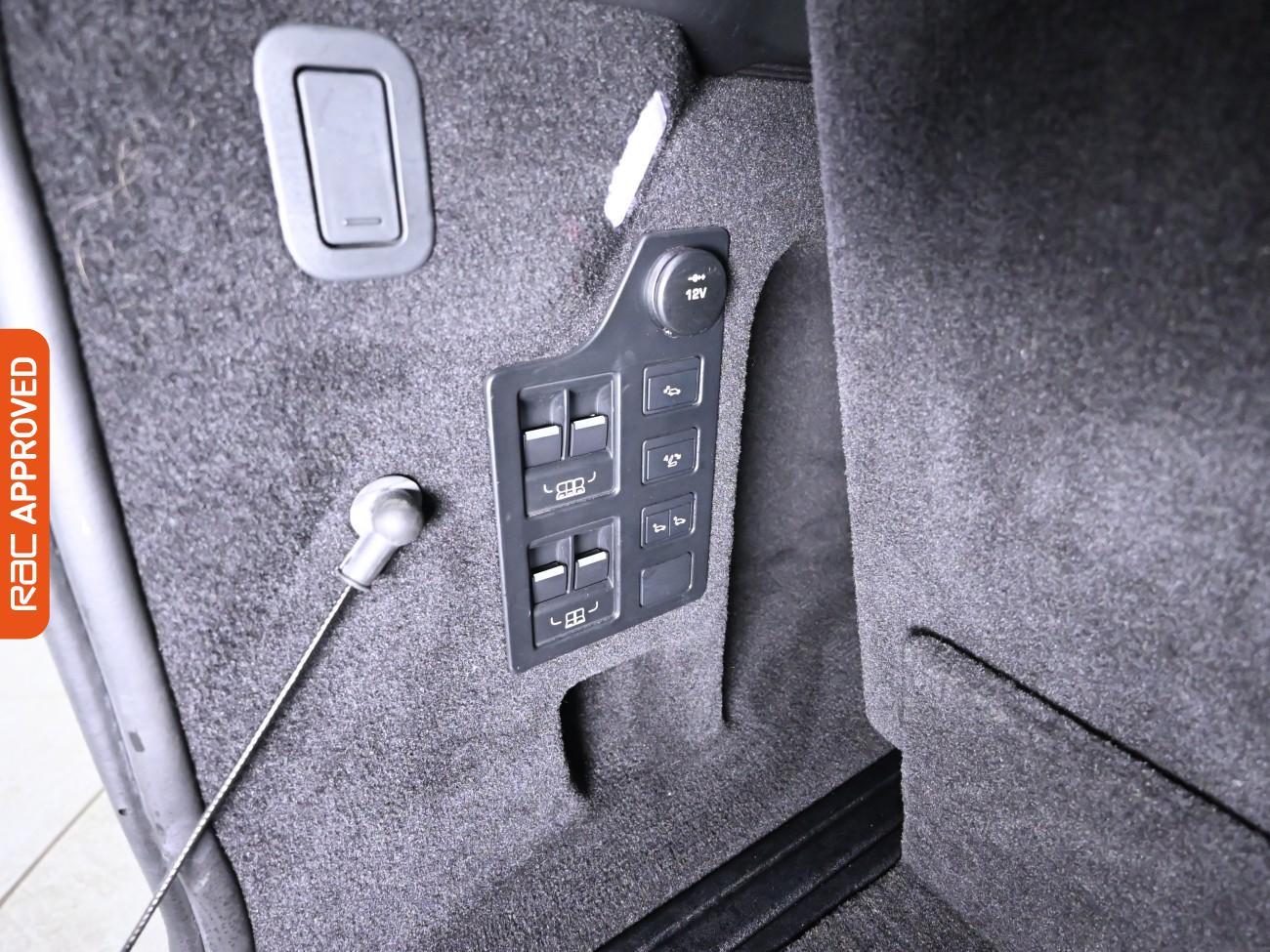 Used Land Rover Discovery 2017 for sale - 76587996: Photo 29