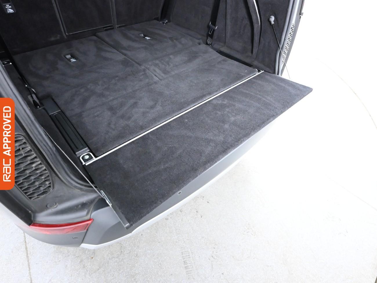 Used Land Rover Discovery 2017 for sale - 76587996: Photo 35