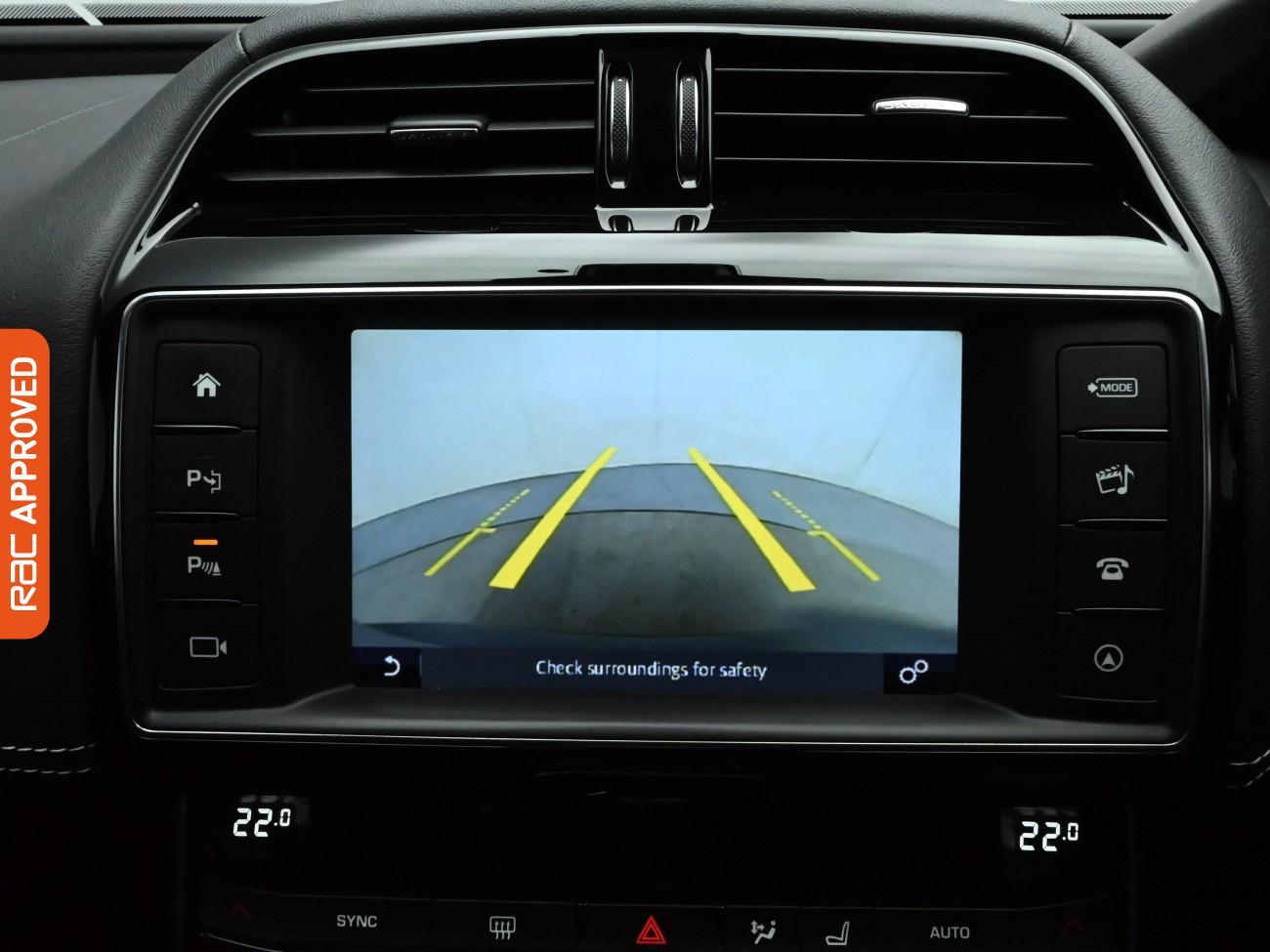 Used Jaguar XE 2017 for sale - 77048411: Photo 18