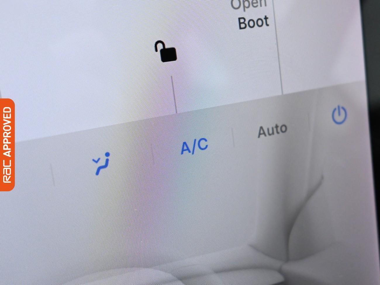 Used Tesla Model 3 2020 for sale - 77463235: Photo 21