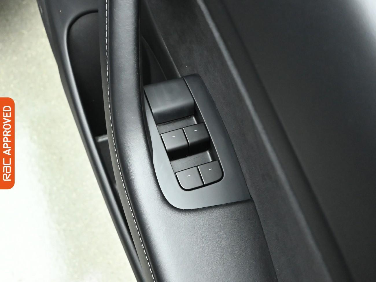 Used Tesla Model 3 2020 for sale - 77463235: Photo 26