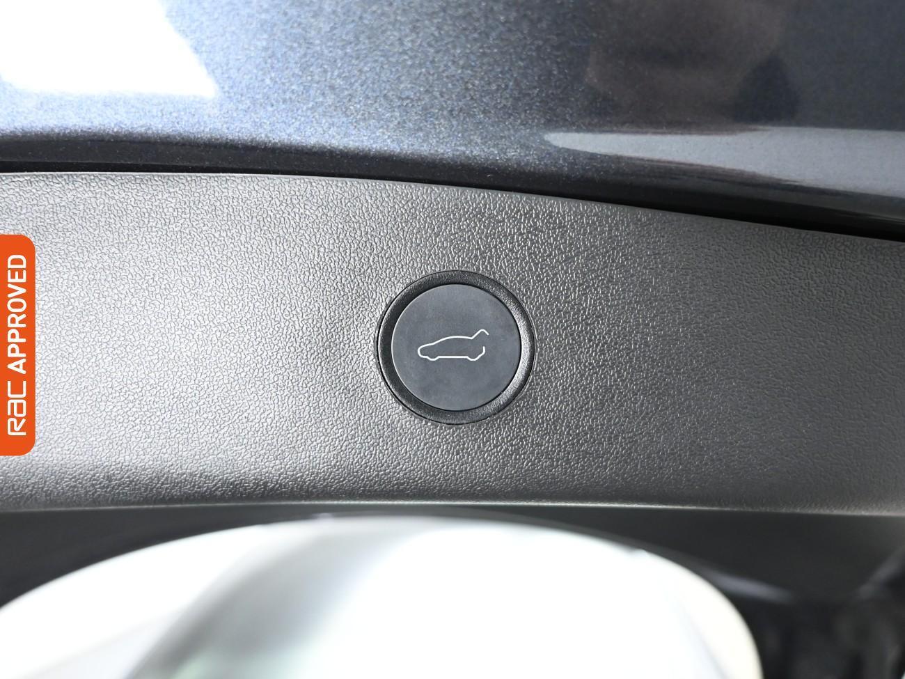 Used Tesla Model 3 2020 for sale - 77463235: Photo 27