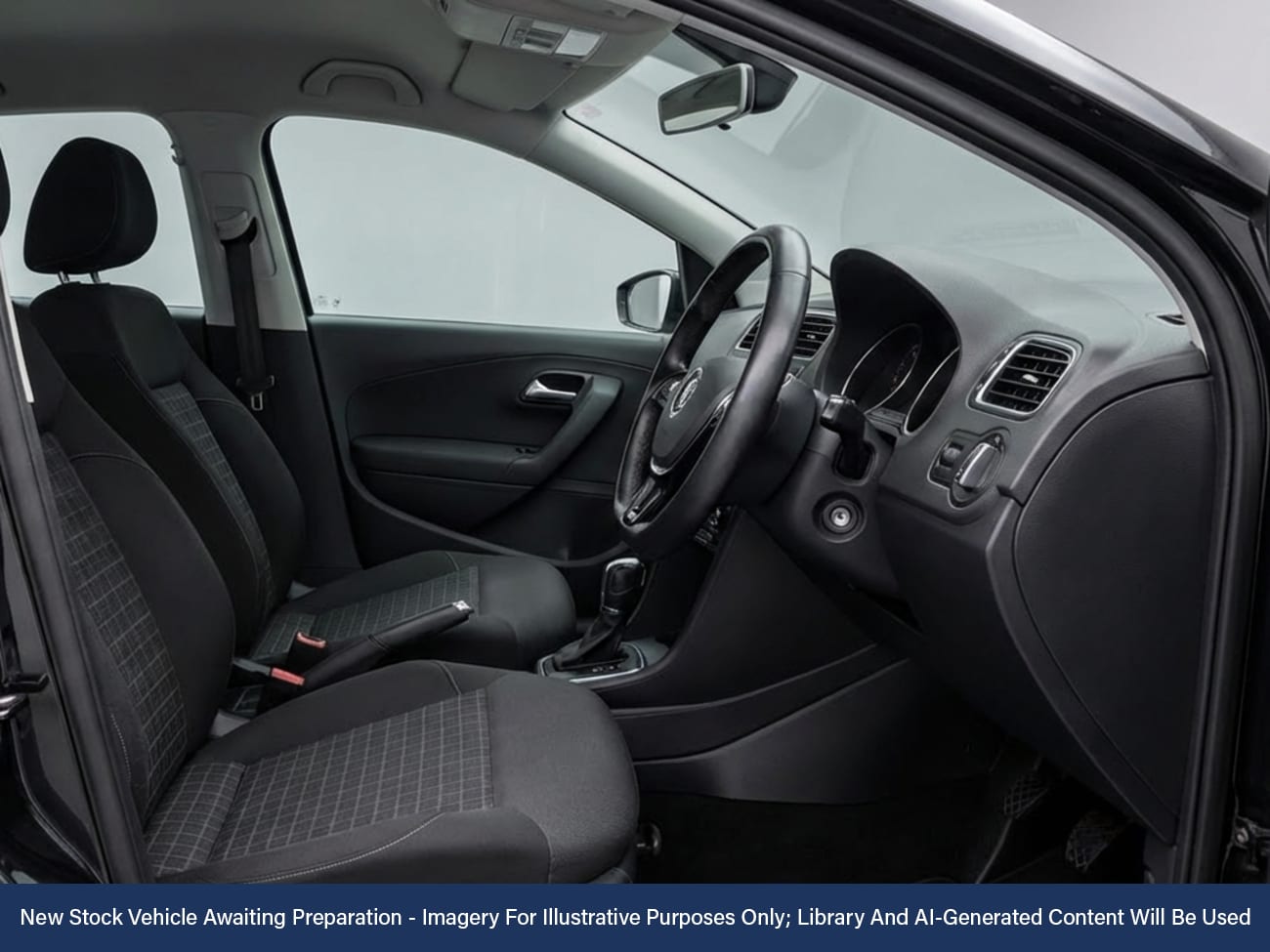 Used Volkswagen Polo 2016 for sale - 77199608: Photo 3